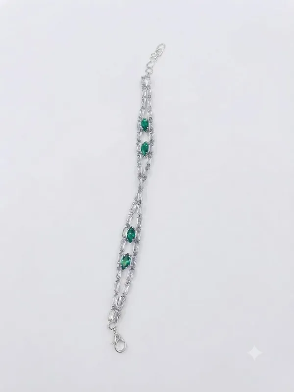 Elegant_Green_Stone_Silver_Tennis_Bracelet