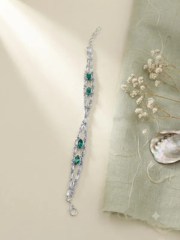 Elegant_Green_Stone_Silver_Tennis_Bracelet