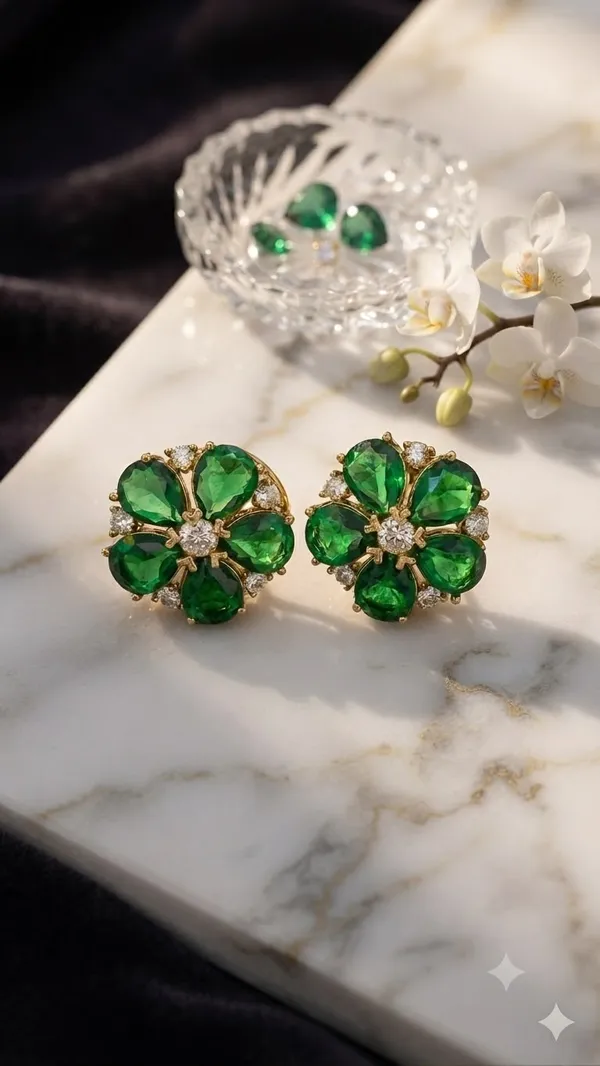 Elegant_Emerald_Green_Stone_Flower_Stud_Earrings