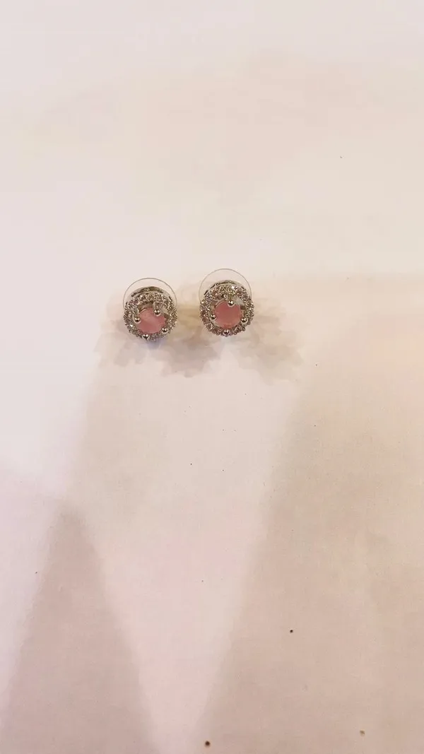 Elegant_round_shaped_Studed_Earrings_small