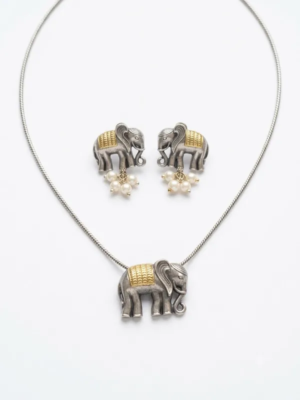 Handcrafted_Dual-Tone_Elephant_Motif_Pendant_Necklace_Set_with_Pearl_Drop_Studs