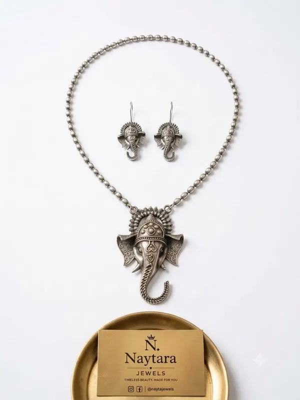 Handcrafted_Oxidised_Silver_Ganesha_Pendant_Necklace_Set_with_Matching_Hook_Earring