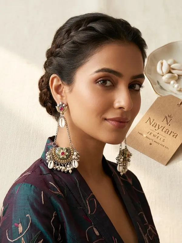 Nayantara_drops_banjara_kaudi_jhumki