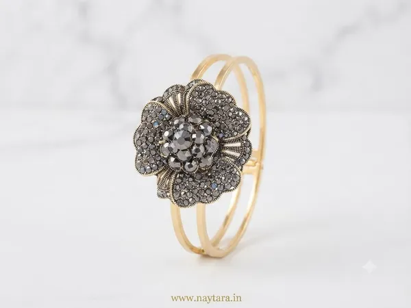 Statement_Party_wear_black_crystal_floral__Bracelet