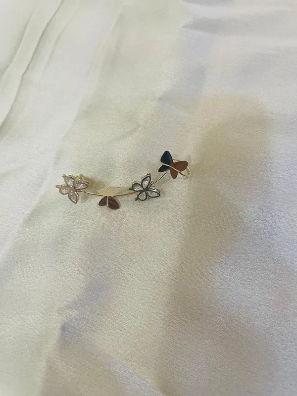 Elegant_butterfly_bliss_ear_cuff