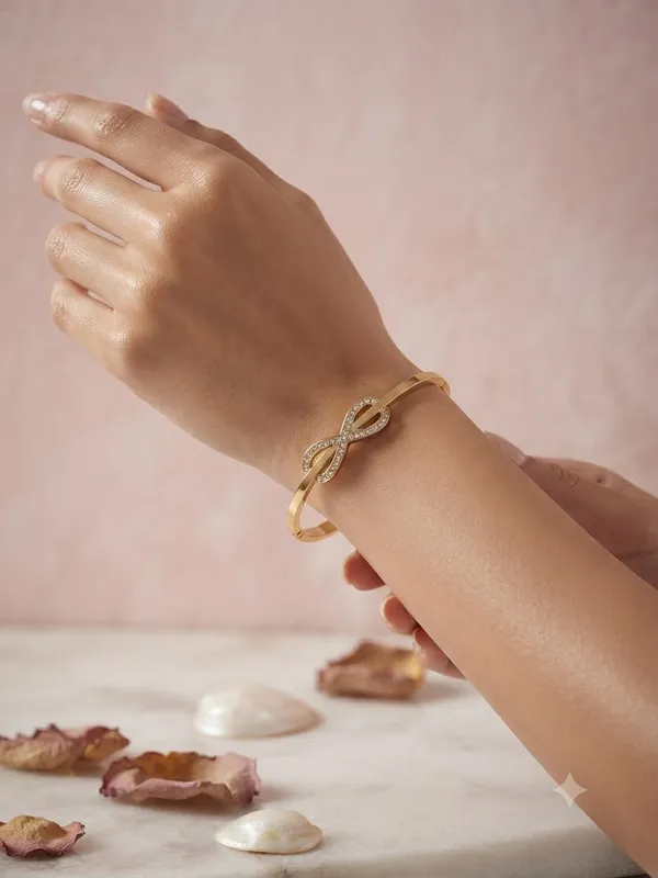 Gold_Toned_infinity_Bracelet