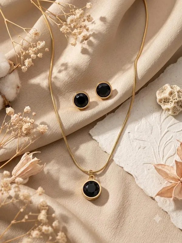 Elegant_Black_Stone_Golden_Anti_Tarnish_Necklace_chain_With_Sparkling_black_studs