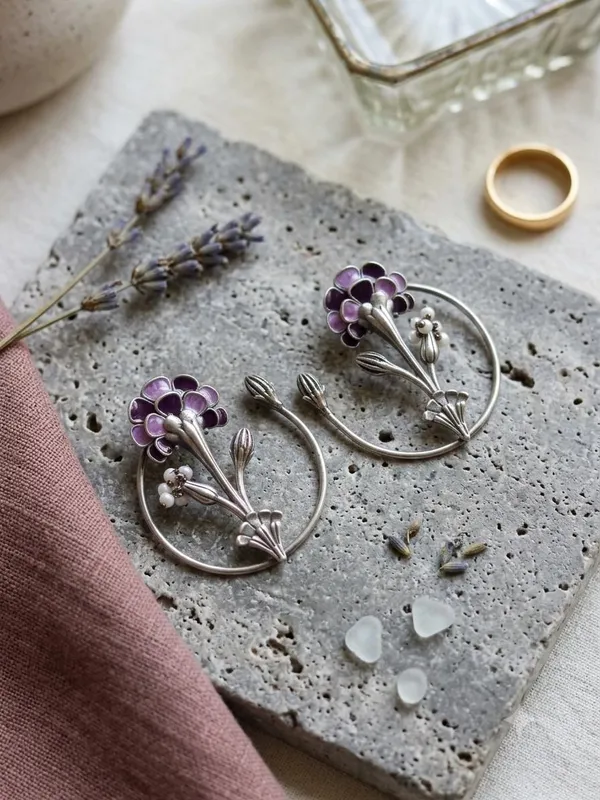 Elegant_Gulmohar_Bali_silver_Plated_enamel_earring