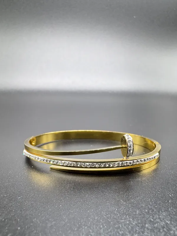 Gold-Plated_Dual_Band_Crystal_Studded_Bangle_Bracelet