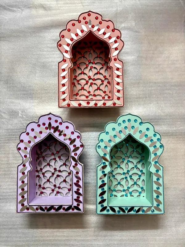 Hand-Painted_Floral_Arch_Jharokha_Pooja_Mandir_Decor