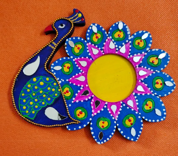 Handcrafted_Traditional_Peacock_Design_Decorative_Tea_Light_Candle_Holder
