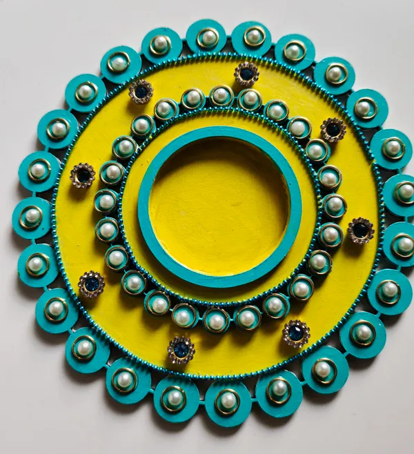 Decorative_Handcrafted_Traditional_Yellow_&_Turquoise_Rangoli_Pattern_Tea_Light_Candle_Holder