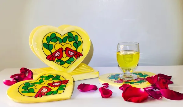 6_Elegant_Hand_Painted_Resin_Top_Coaster_Set_With_Stand