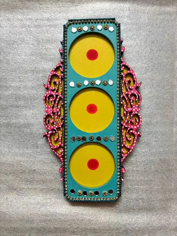 Decorative_Handcrafted_Multicolour_3_Slots_Tea_Light_Candle_Holder