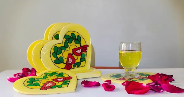 6_Elegant_Hand_Painted_Resin_Top_Coaster_Set_With_Stand