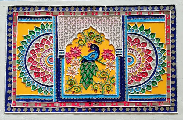 Handcrafted_Peacock_Design_Wooden_Panel_With_Traditional_Lippan_Art