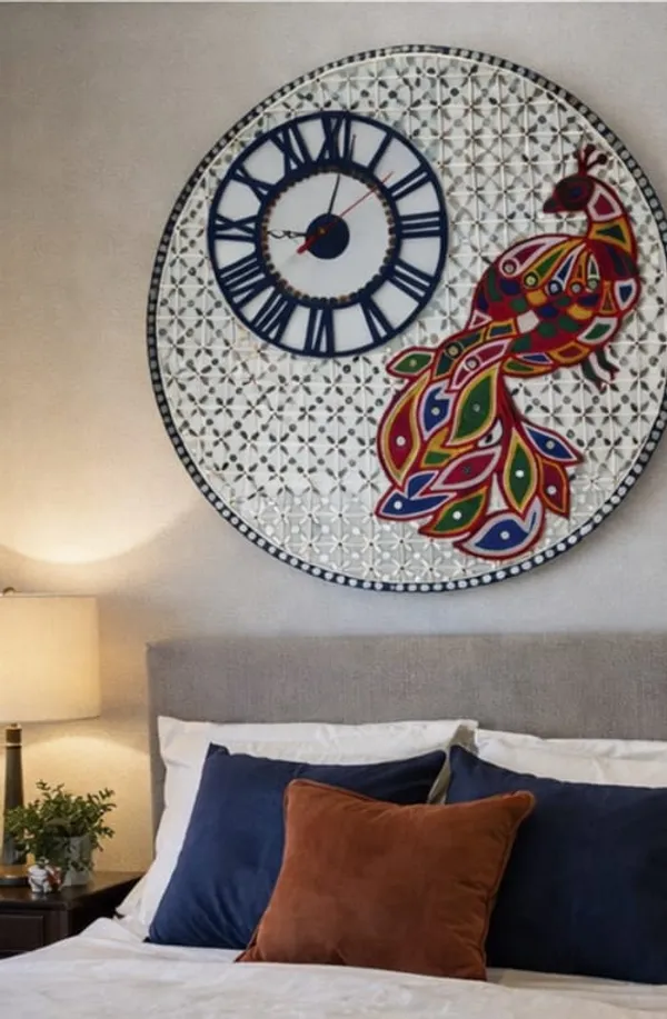 Handcrafted_Decorative_Lippan_Art_Peacock_Wall_Clock_-_White