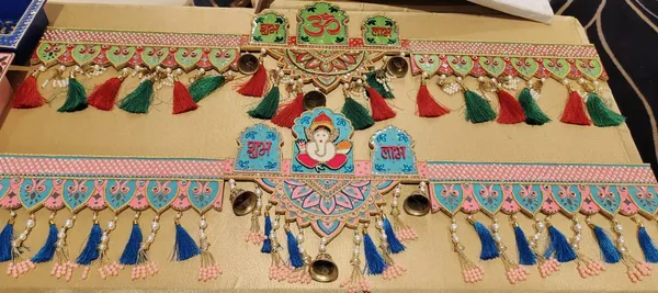 Decorative_Bandhanwar_/_Toran_Door_Hanging_With_Tassels_And_Traditional_Motifs_Set_Of_2