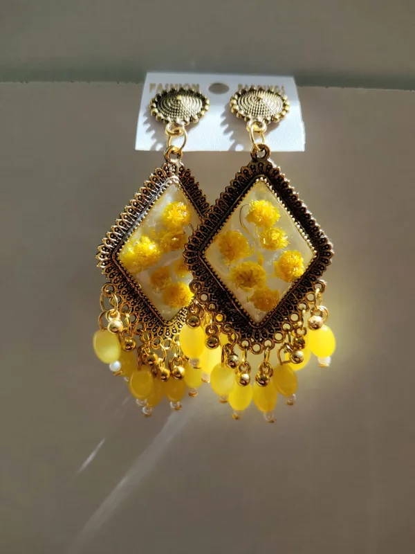 Handcrafted_Real_Pressed_Yellow_Floral_Statement_Resin_Earrings_With_Golden_Detailing_And_Bead_Danglers