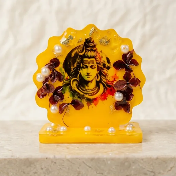 Handcrafted_Elegant_Resin_Lord_Shiva_Idol_With_Pearls_&_Real_Dry_Petals