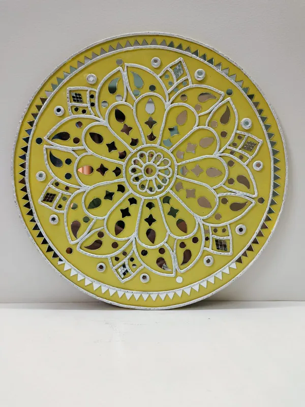 Handcrafted_Decorative_Lippan_Art_Round_Wall_Hanging_-_Yellow