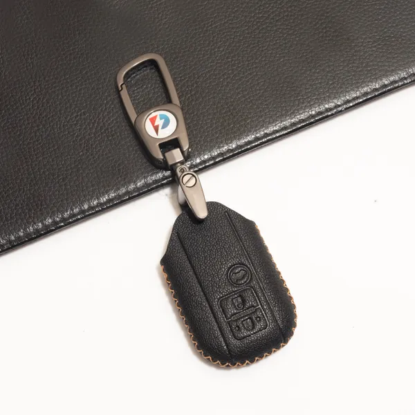 Black_Genuine_Leather_Premium_Key_Cover_With_Key_Chain_For_Car