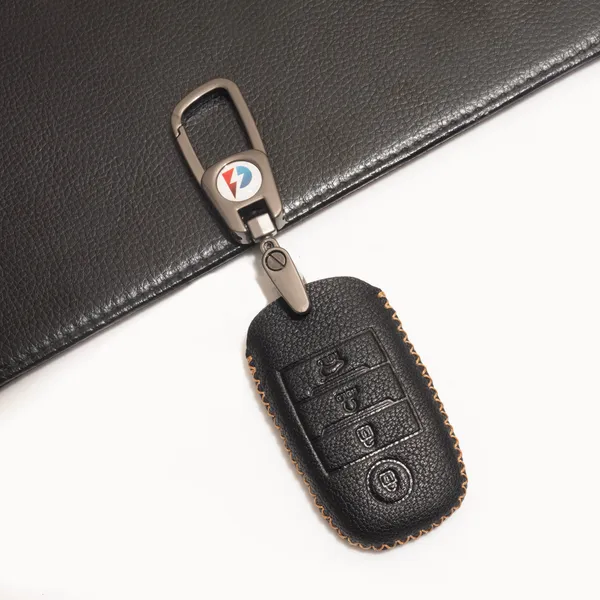 Black_Genuine_Leather_Premium_Key_Cover_With_Key_Chain_For_Car