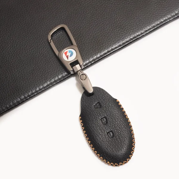 Black_Genuine_Leather_Premium_Key_Cover_With_Key_Chain_For_Car