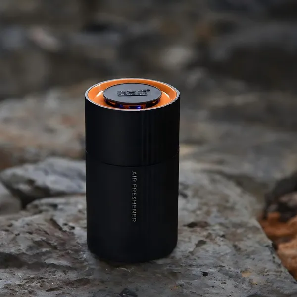 Car_Aroma_Diffuser_delivers_long-lasting_fragrance_and_effective_odor_removal_for_modern_vehicles.