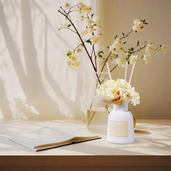 Home_&_Office_Aroma_Reed_Diffuser_(WHITE_VELNTINE)