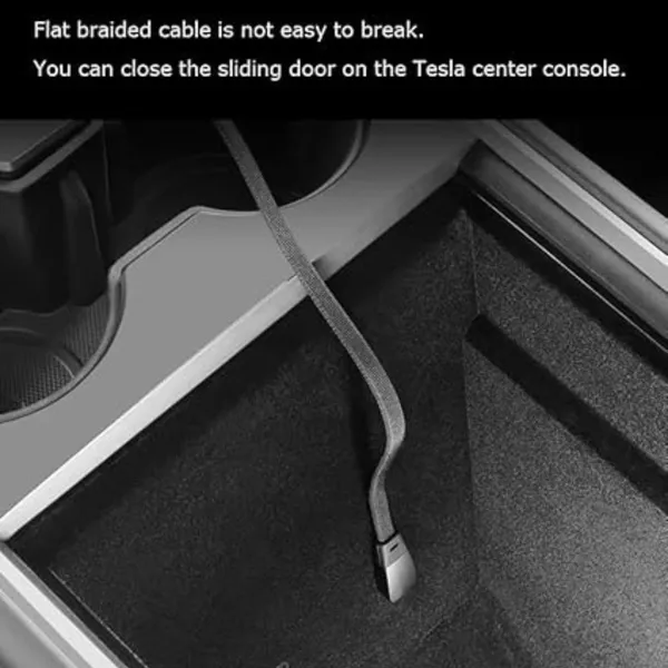 Black_Plastic_Premium_C_To_Iphone_Cable_For_Car