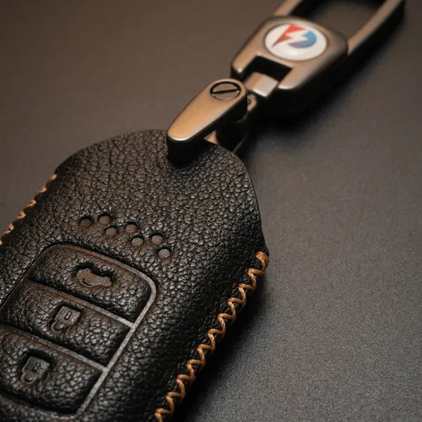 Black_Genuine_Leather_Premium_Key_Cover_With_Key_Chain_For_Car