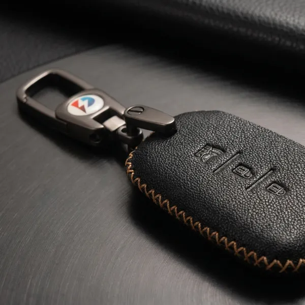 Black_Genuine_Leather_Premium_Key_Cover_With_Key_Chain_For_Car