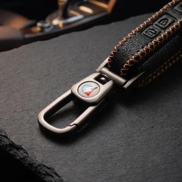 Black_Genuine_Leather_Premium_Key_Cover_With_Key_Chain_For_Car