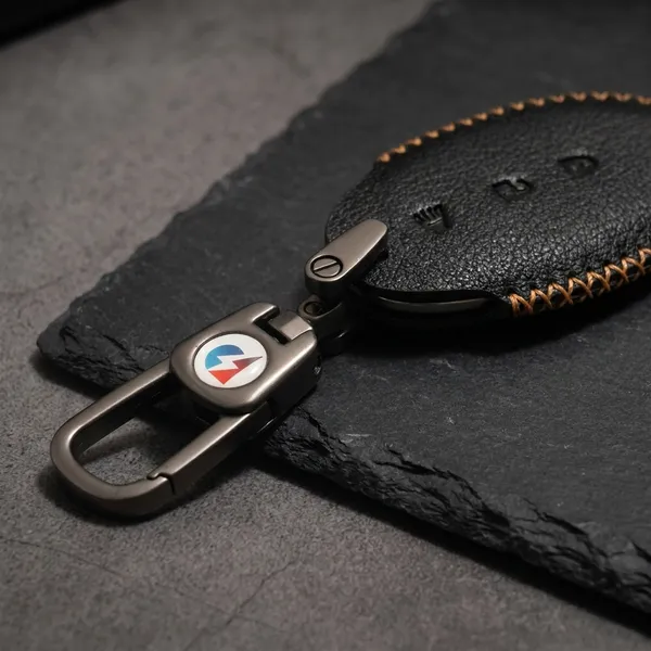 Black_Genuine_Leather_Premium_Key_Cover_With_Key_Chain_For_Car