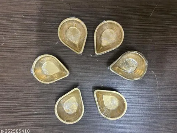 Small_Brass_Diya_For_Deepam_And_Kundu_Glow_Agal_Diya_For_Puja_And_Home_Pack_Of_6