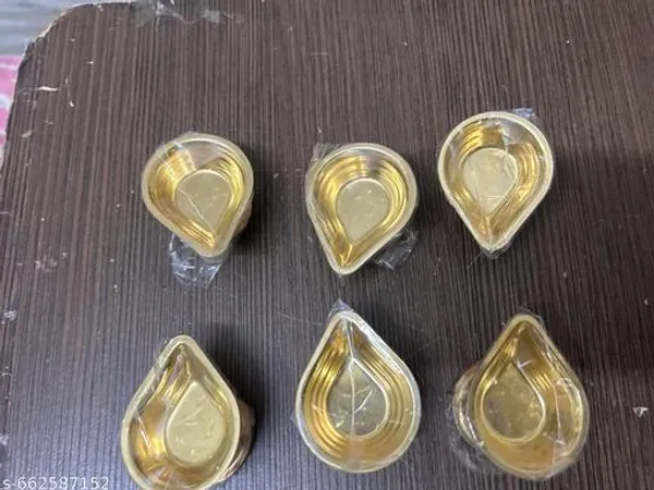 Pack_Of_6_Small_Brass_Diya_For_Puja_Purposes_And_Home_Diwali_Diyas