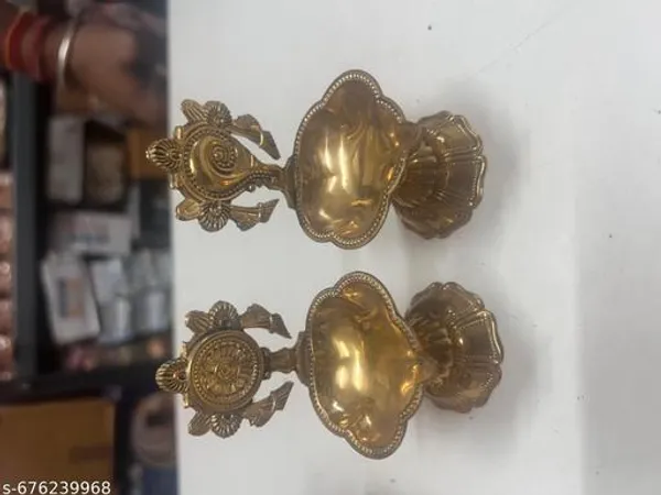 Shanku_Chakra_Deepam_For_Home_And_Puja_Purposes_Size_1
