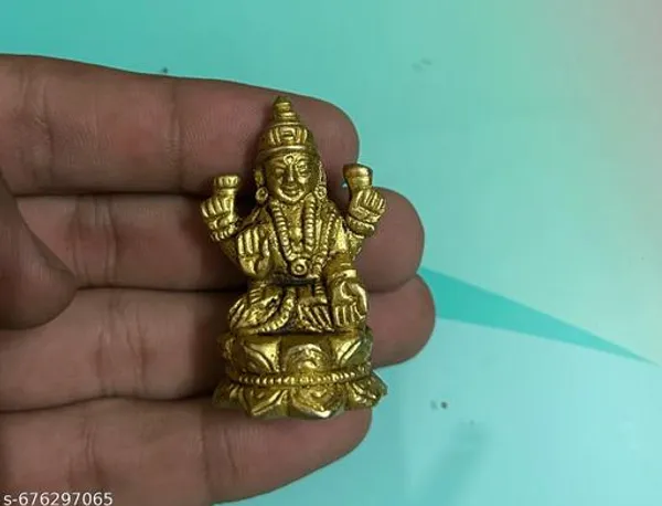 Brass_Lakshmi_Idol_For_Puja_And_Home