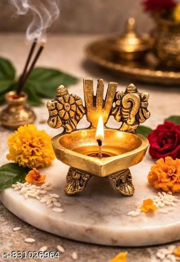 Brass_Shankh_Chakra_Namam_Diya