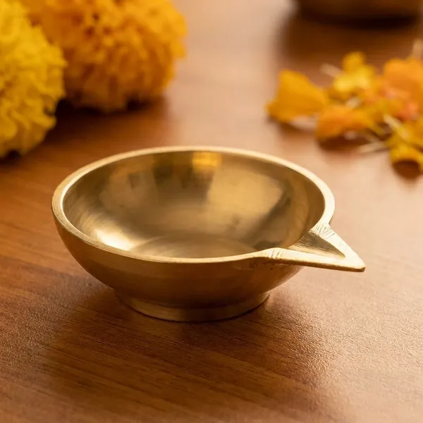 Pure_Brass_Akhanda_Deepam_Agal_Or_Nandha_Deepam_For_Home_And_Puja_Purpose