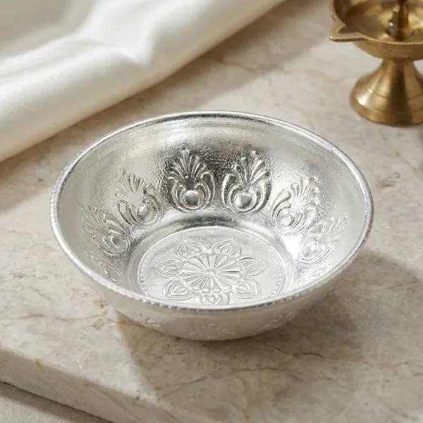 Silver_Plated_Or_White_Metal_Small_Bowls_Often_Used_For_Serving_Snacks_Or_For_Religious_Ceremonies_Puja_Pack_Of_4