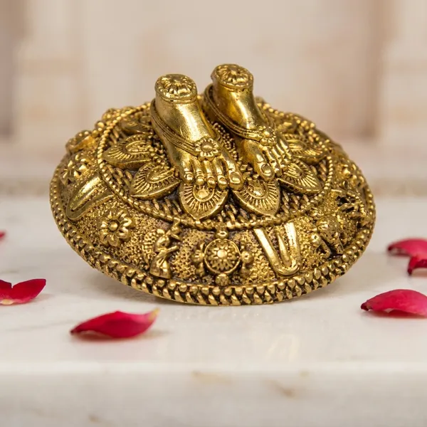 Brass_Charan_Paduka_Balaji_Padam_For_Puja_And_Lord_Venkateswara