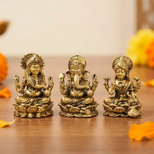 Brass_Idol_Set_Of_Goddess_Lakshmi_Lord_Ganesha_And_Goddess_Saraswati