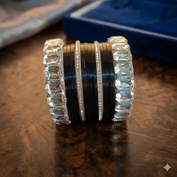 Silk_Star_Premium_Black_And_Diamond,Cut_Crystal_Bangle_Set