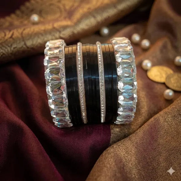 Silk_Star_Premium_Black_And_Diamond,Cut_Crystal_Bangle_Set