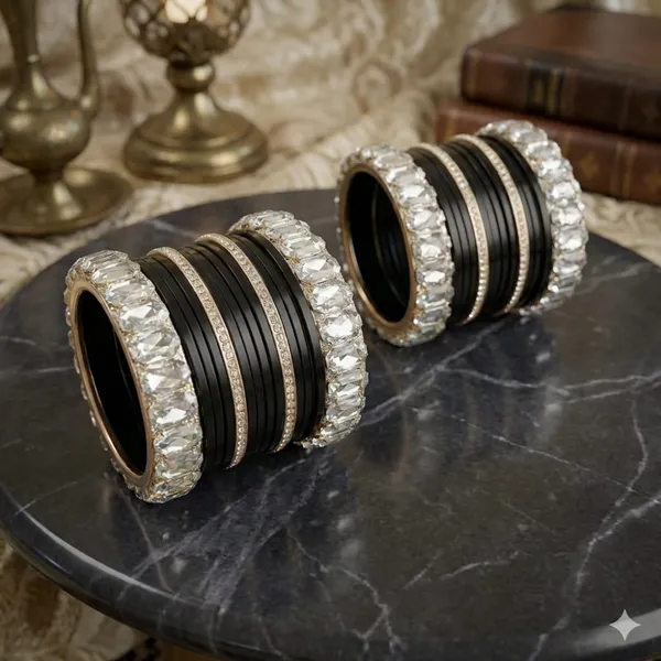 Silk_Star_Premium_Black_And_Diamond,Cut_Crystal_Bangle_Set