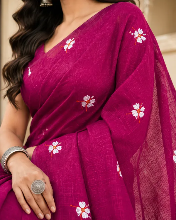 Pink_Khadi_Cotton_Saree_With_White_Flower_Embroidery