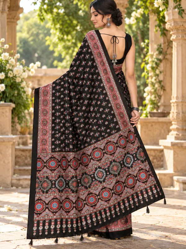 Noor_-_Ajrakh_Mirror_Work_Black_Crepe_Silk_Saree