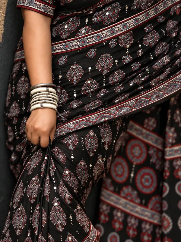 Noor_-_Ajrakh_Mirror_Work_Black_Crepe_Silk_Saree
